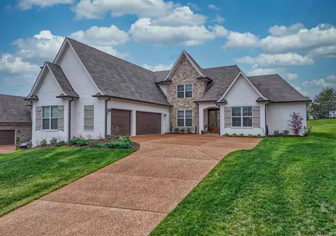 979 Luxborough Dr, Hendersonville, TN 37075