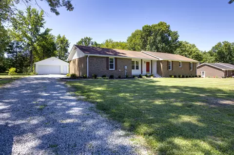 6481 Dogwood Dr, Greenbrier, TN 37073