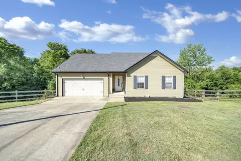 929 Lindsey Dr, Clarksville, TN 37042