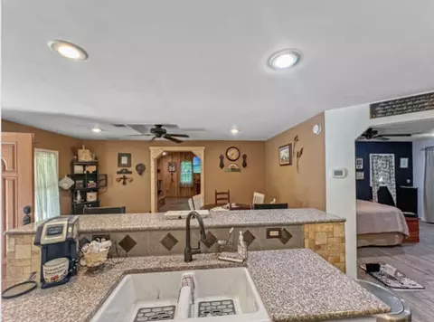 Entry Way - 408 Ginger Dr, Dover, TN 37058 photo 1 of 3