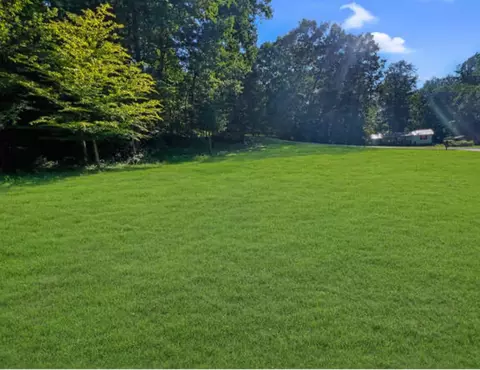 Exterior - 408 Ginger Dr, Dover, TN 37058 photo 10 of 11
