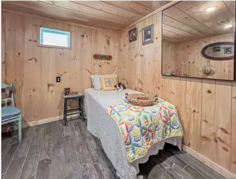 Bedroom - 408 Ginger Dr, Dover, TN 37058 photo 2 of 2
