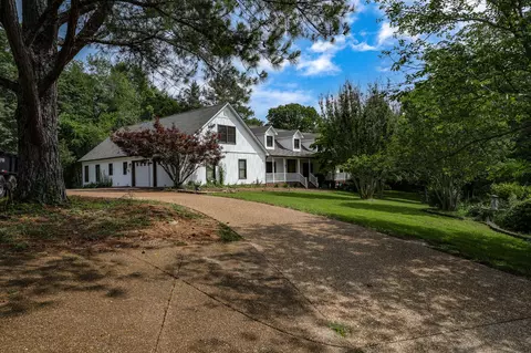 2199 Glencoe Rd, Culleoka, TN 38451