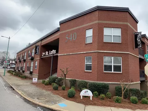 540 N 2nd St N #206, Clarksville, TN 37040