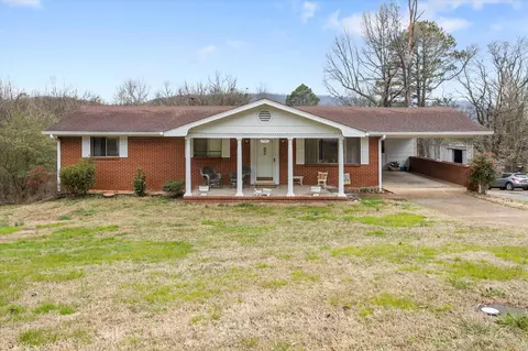 703 Moccasin Bend Rd, Chattanooga, TN 37405