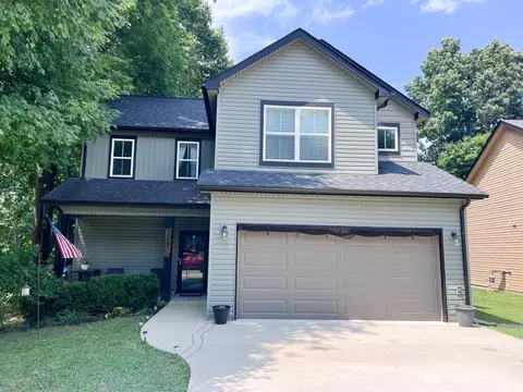 1037 Fuji Ln, Clarksville, TN 37040