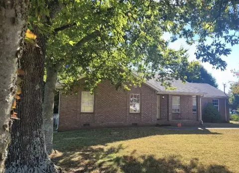 117 Cool Springs Dr, Murfreesboro, TN 37127