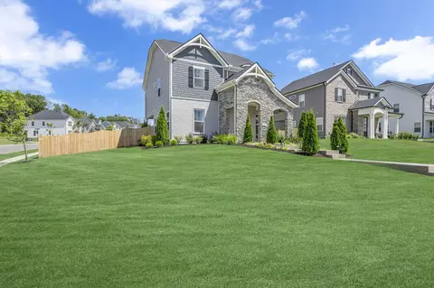 1081 Kirkpark Ct, Nolensville, TN 37135