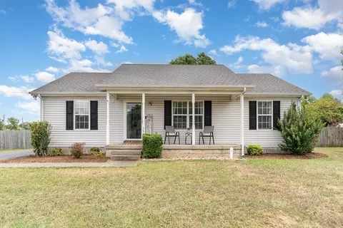 2826 Black Stallion Ct, Murfreesboro, TN 37130