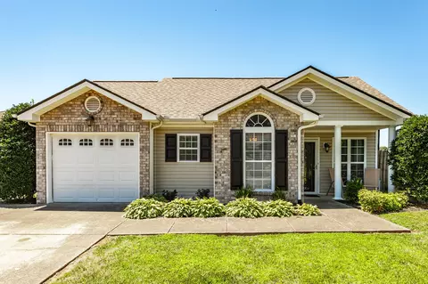 136 Pierre Pl, White House, TN 37188