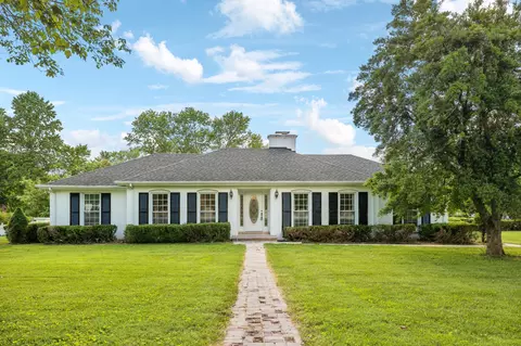 1801 W Lori Lee Dr, Gallatin, TN 37066