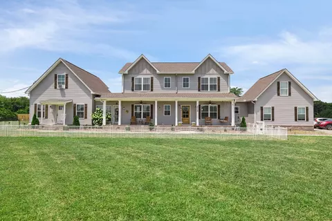 3718 Mealer Rd, Chapel Hill, TN 37034