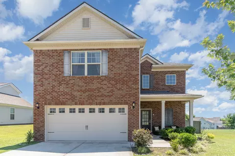 3027 Commonwealth Dr, Spring Hill, TN 37174 photo 1
