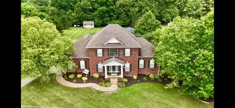 125 Lena Loop, Burns, TN 37029