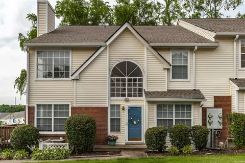 516 Forest Pointe Pl, Antioch, TN 37013