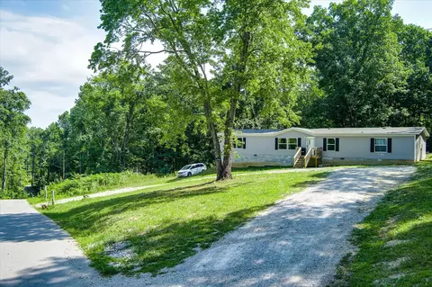 80 Sleepy Hollow Rd, Spencer, TN 38585