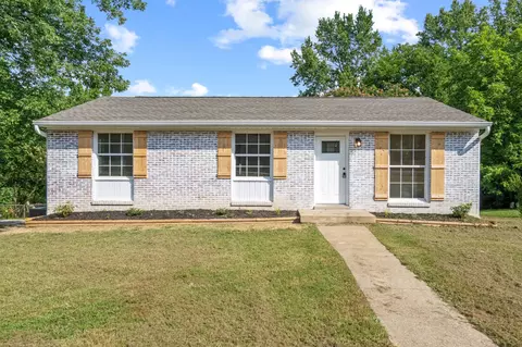 215 Edmondson Ferry Rd, Clarksville, TN 37040
