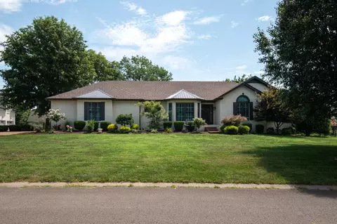1051 Westbrook Dr, Gallatin, TN 37066