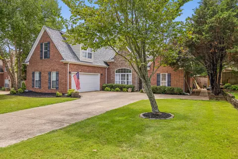 1004 Nealcrest Cir, Spring Hill, TN 37174