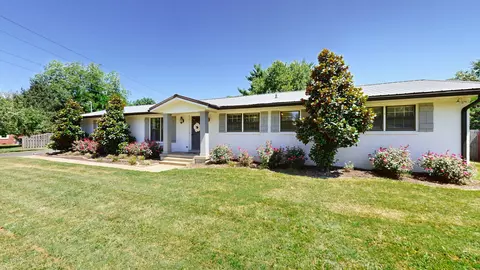 910 Trinity Dr, Murfreesboro, TN 37129 photo 4