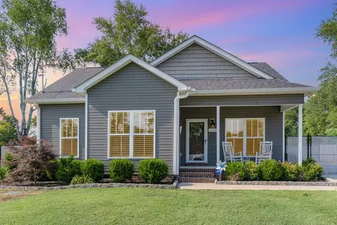 520 Broadview St, Chapel Hill, TN 37034
