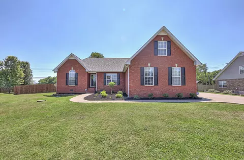 106 Winter Wood Dr S, Murfreesboro, TN 37129