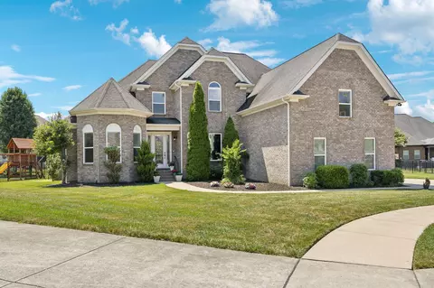 8063 Fenwick Ln, Spring Hill, TN 37174