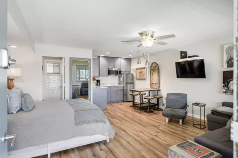 803 Hillview Hts #207, Nashville, TN 37204