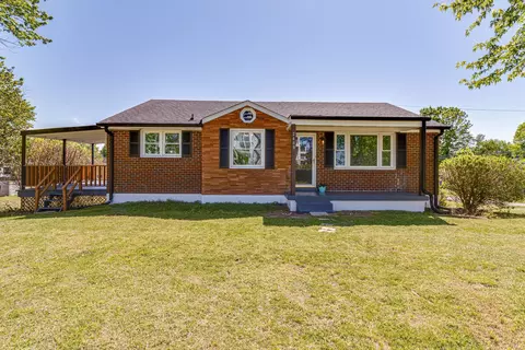 2400 Lakeshore Dr, Old Hickory, TN 37138