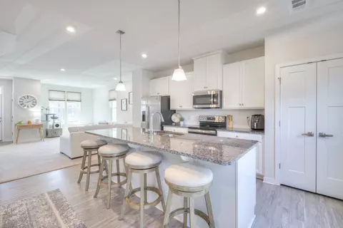 4316 Summercrest Blvd #821, Antioch, TN 37013