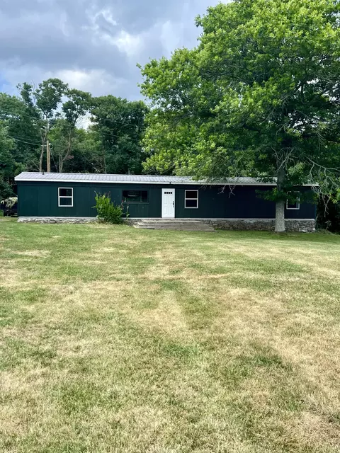301 Coleman Rd, Cornersville, TN 37047