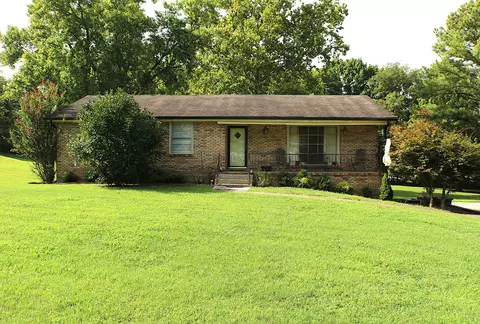 411 Page Dr, Goodlettsville, TN 37072