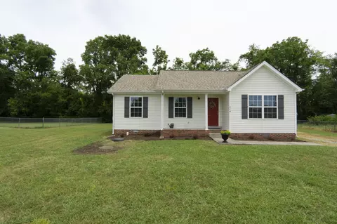 214 Callender Ct, Christiana, TN 37037