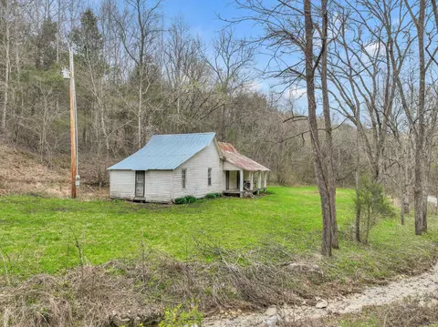 160 Smithson Hollow Rd, Woodbury, TN 37190