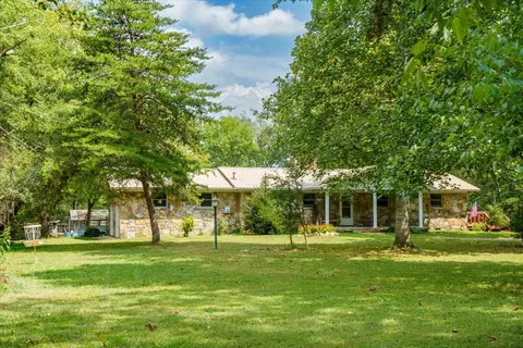 3867 Prairie Plains Rd, Hillsboro, TN 37342