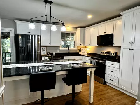 Kitchen - 121 Rouse Rd, Dickson, TN 37055 photo 1 of 2
