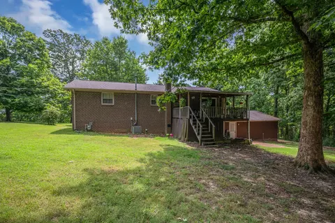 Exterior - 121 Rouse Rd, Dickson, TN 37055 photo 2 of 5