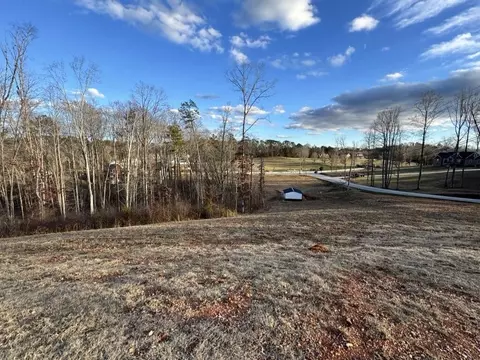 207 Baptist View Dr, Soddy Daisy, TN 37379