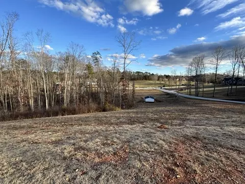 207 Baptist View Dr, Soddy Daisy, TN 37379