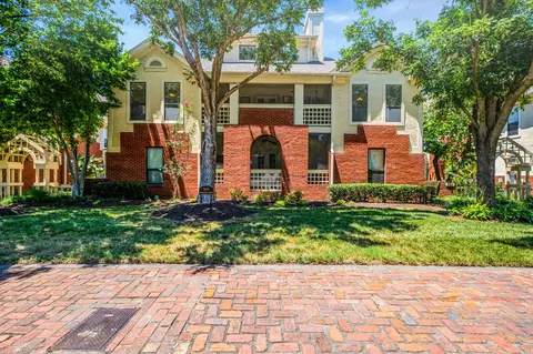 937 Russell St #8, Nashville, TN 37206
