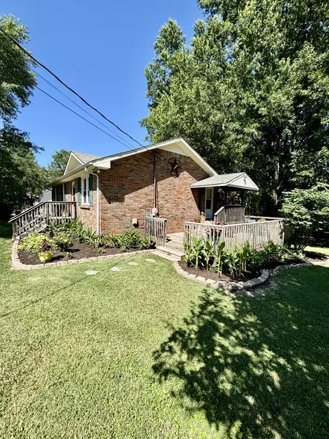 Exterior - 7305 Bethshears Rd, Fairview, TN 37062 photo 2 of 10