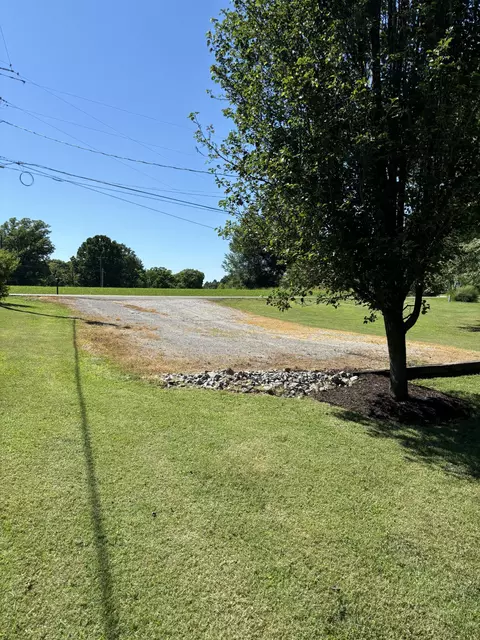 Exterior - 7305 Bethshears Rd, Fairview, TN 37062 photo 8 of 10