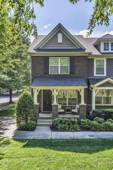 302 Mapleton Aly, Hermitage, TN 37076 photo 2