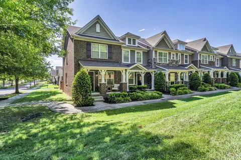 302 Mapleton Aly, Hermitage, TN 37076