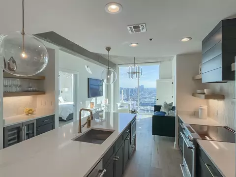 415 Church St #2812, Nashville, TN 37219