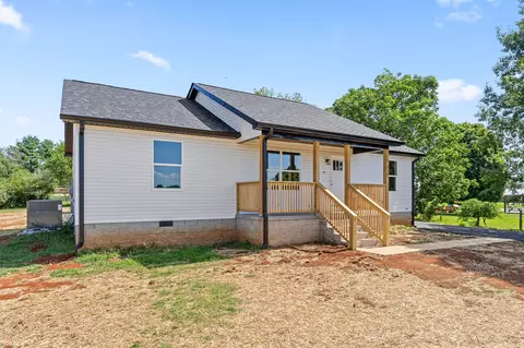 732 Millers Point Rd, Sparta, TN 38583