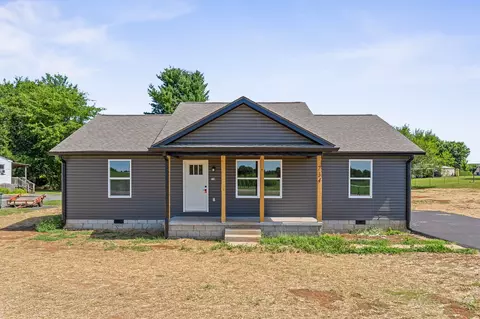 734 Millers Point Rd, Sparta, TN 38583