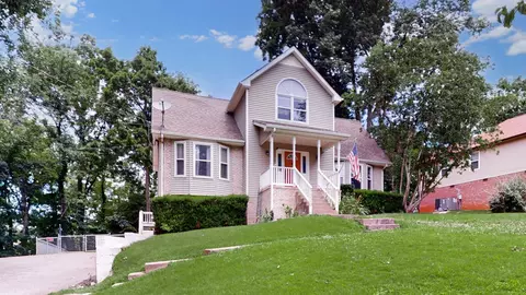 3510 Clearwater Dr, Clarksville, TN 37042