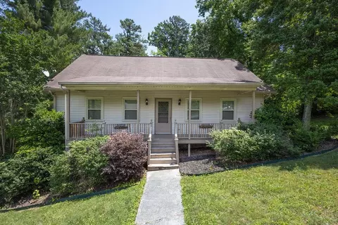 529 Spring Crest Ln, Hixson, TN 37343