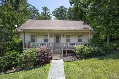 529 Spring Crest Ln, Hixson, TN 37343